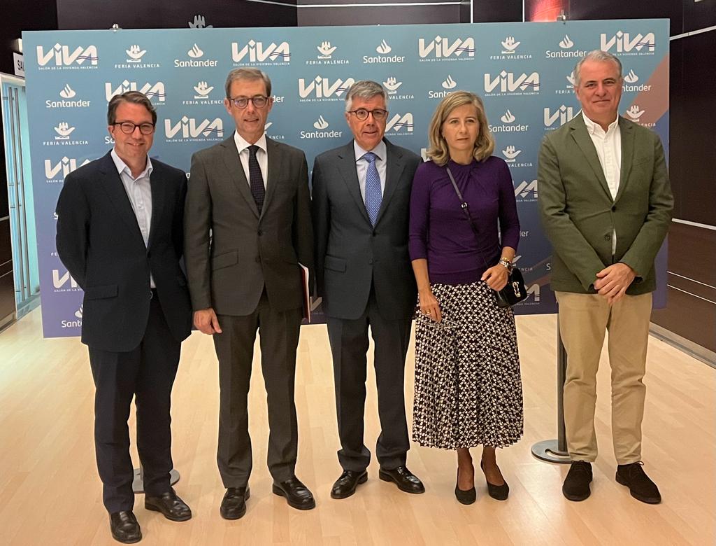 Juan Giner anunció la construcción de 1.000 viviendas públicas en los próximos años